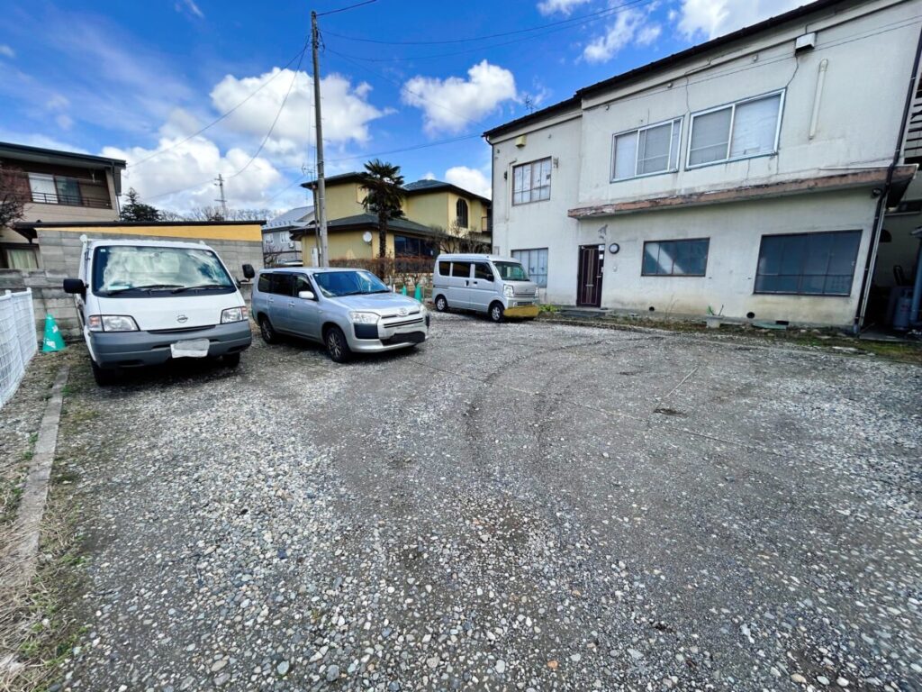 はるや食堂 駐車場