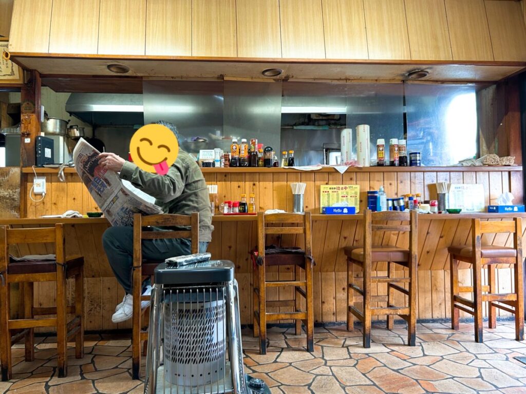 はるや食堂 店内 雰囲気 写真