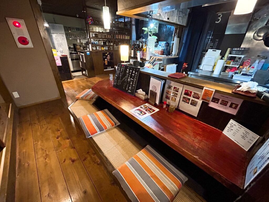 会津居酒屋かたもり 店内 雰囲気 写真