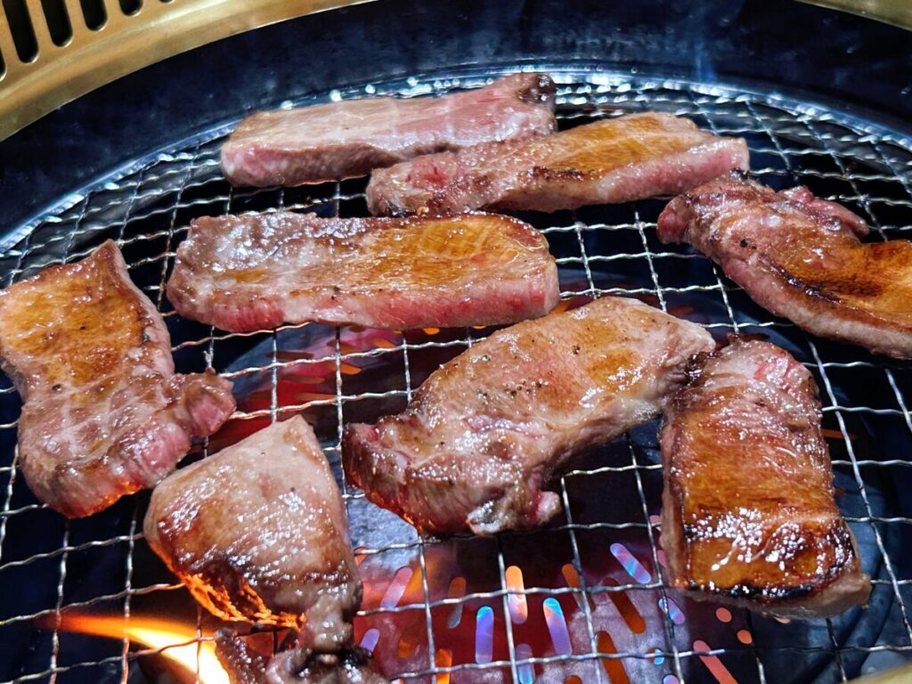 鍋と焼肉 だるま 厚タン塩