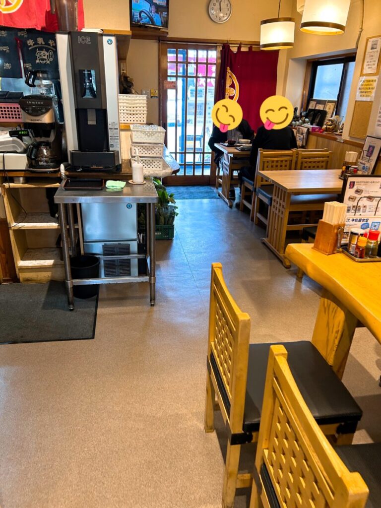 牛乳屋食堂 店内 雰囲気 写真