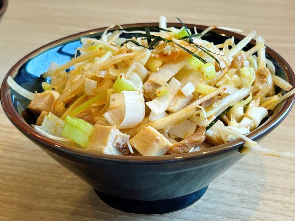 横浜家系ラーメン創心家 ラーメン ネギチャ丼