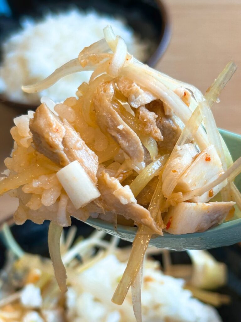 横浜家系ラーメン創心家 ラーメン ネギチャ丼