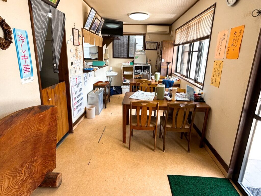 ラーメン処天神 店内 雰囲気 写真