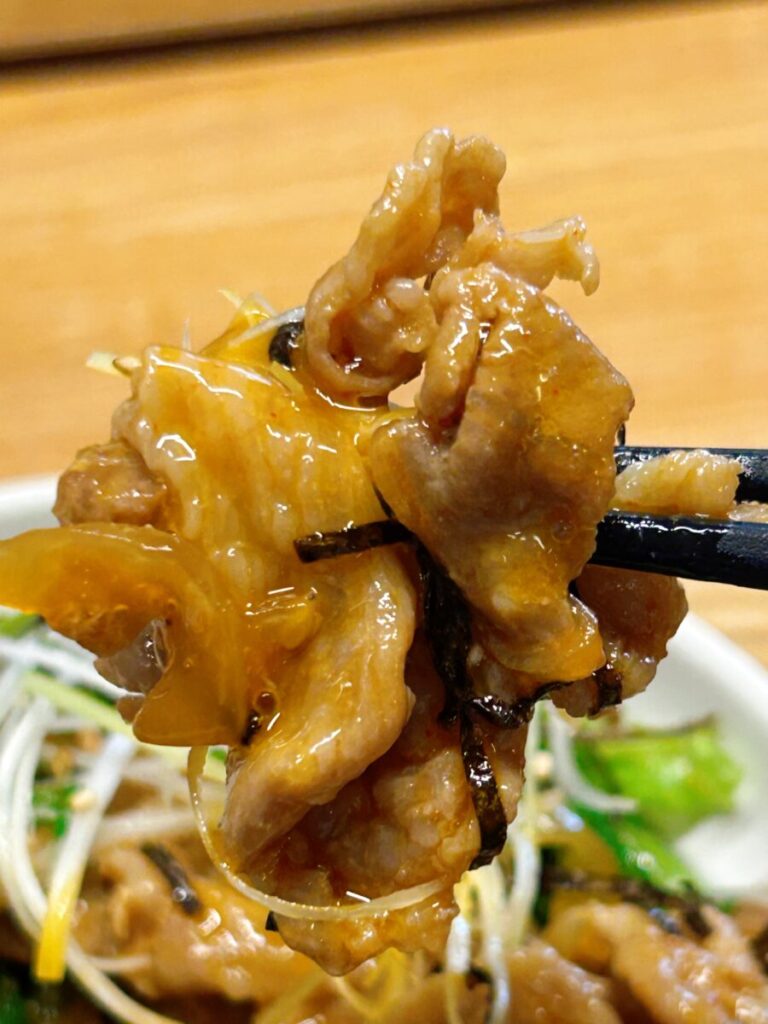 和食レストランきちんとごはん虹 スタミナ焼肉丼＆卵黄トッピング