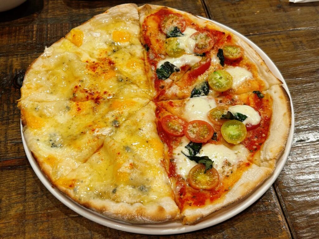 オルテンシア コース料理 ピザ マルゲリータ クアトロフォルマッジ