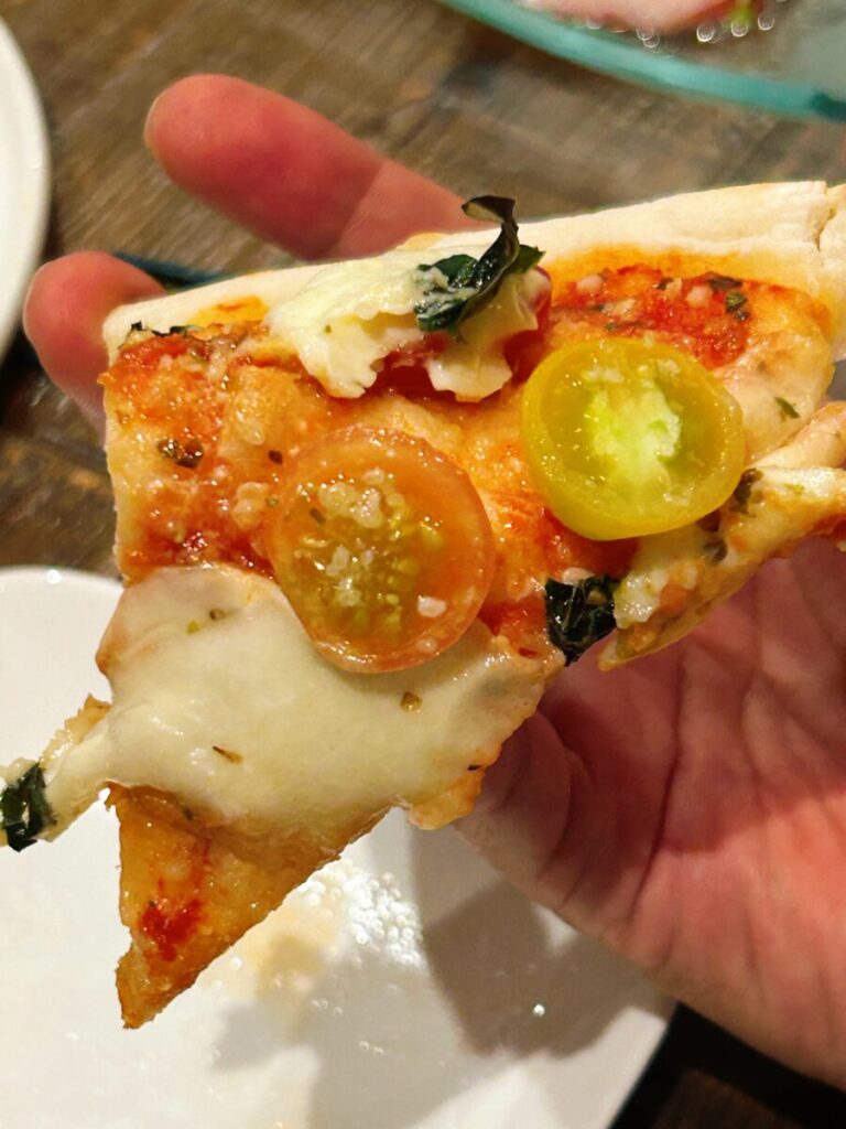 オルテンシア コース料理 ピザ マルゲリータ クアトロフォルマッジ