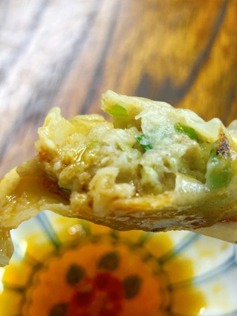 中華飯店 利喜 餃子 手作り