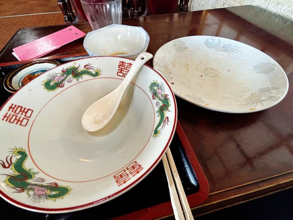 会津 ラーメン 自家製麺 ブルドック ピリ辛もつチャーハン ラーメン セット