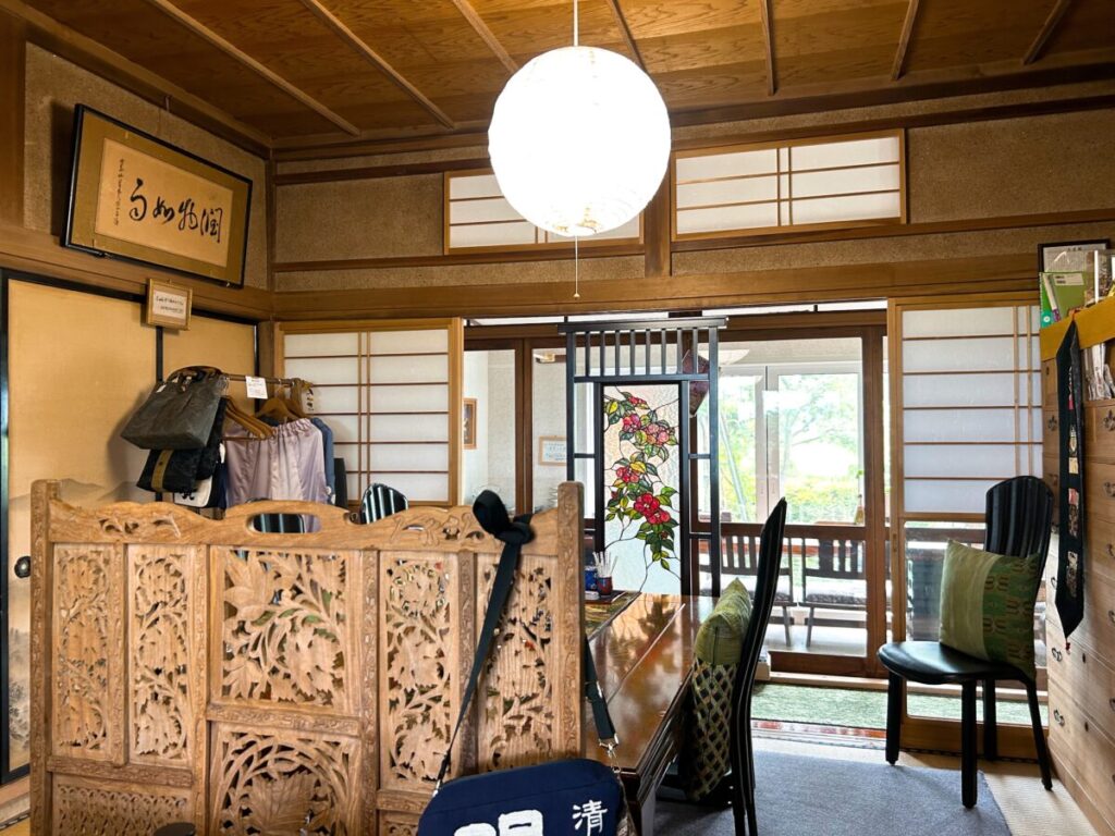 農家民宿 穂多瑠 ほたる ホタル 店舗 写真 店内