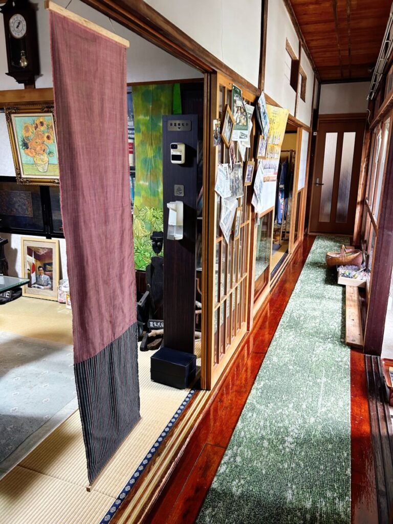 農家民宿 穂多瑠 ほたる ホタル 店舗 廊下 写真 店内