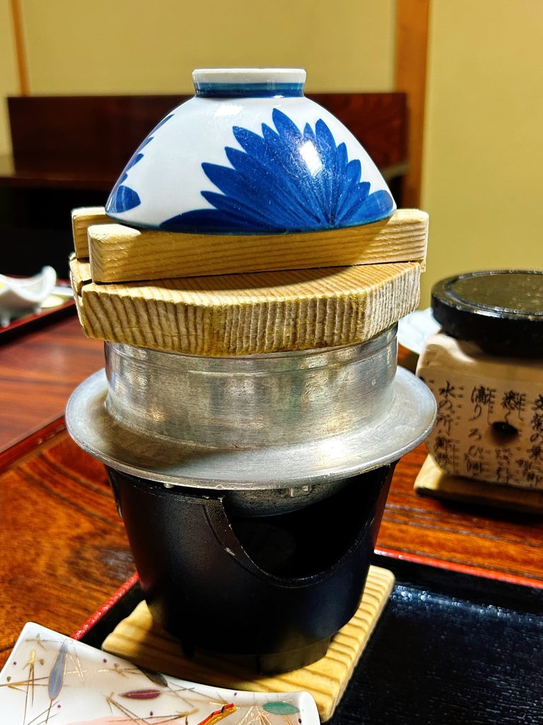 亭車場 釜飯 釜めし 名物
