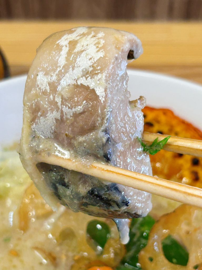 ハジメ 4時間煮込んだ鯖のグリーンカレー メニュー レビュー 写真 サバ さば 
