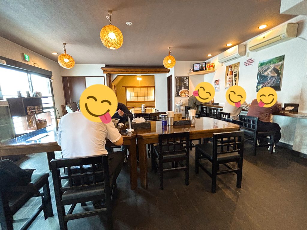 麺や玄 店内 写真 雰囲気