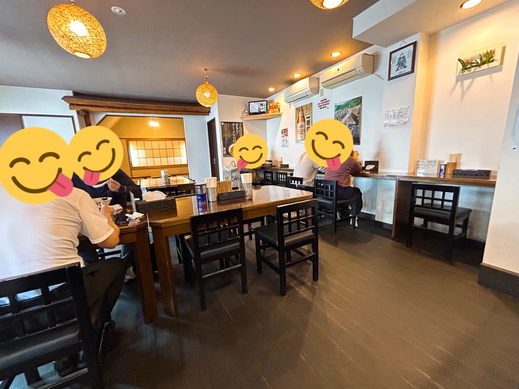 麺や玄 店内 写真 雰囲気